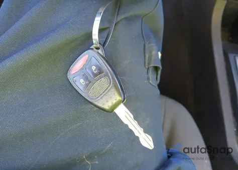 2005 Dodge Magnum Se из США, поврежденный, VIN 2D4FV48V95H190373